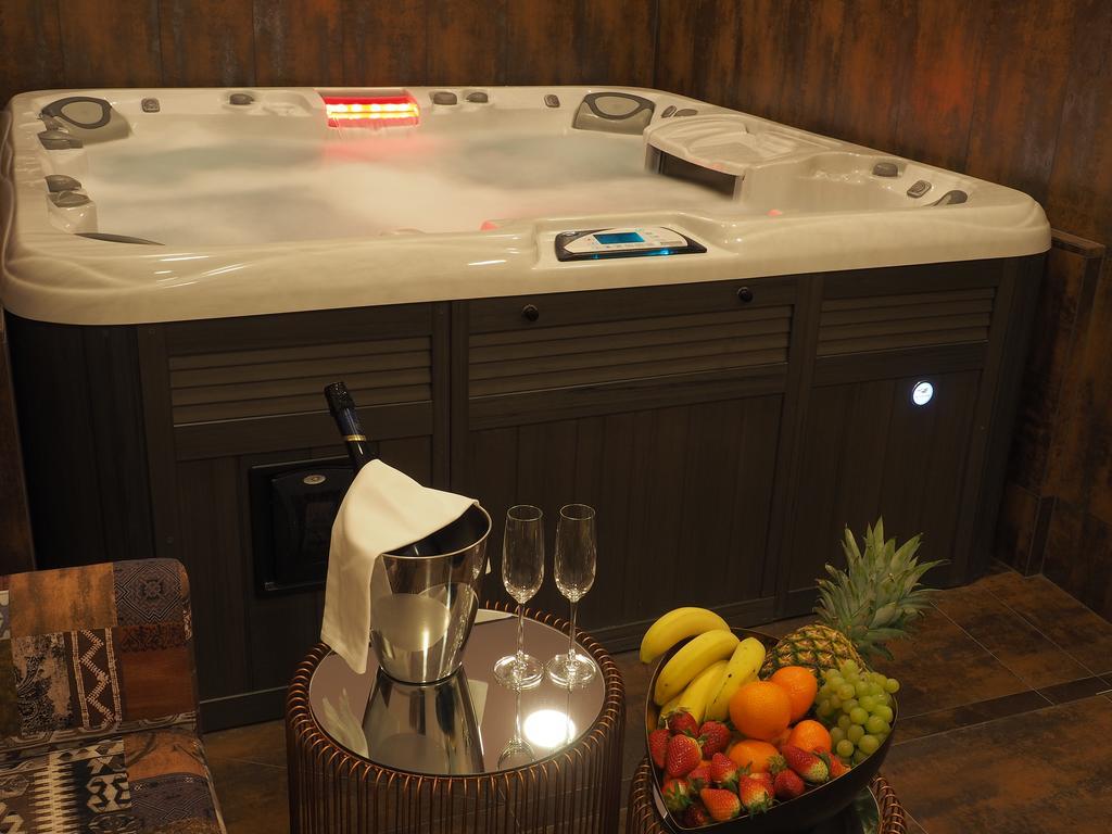 Hotel Cvilin Krnov Luaran gambar