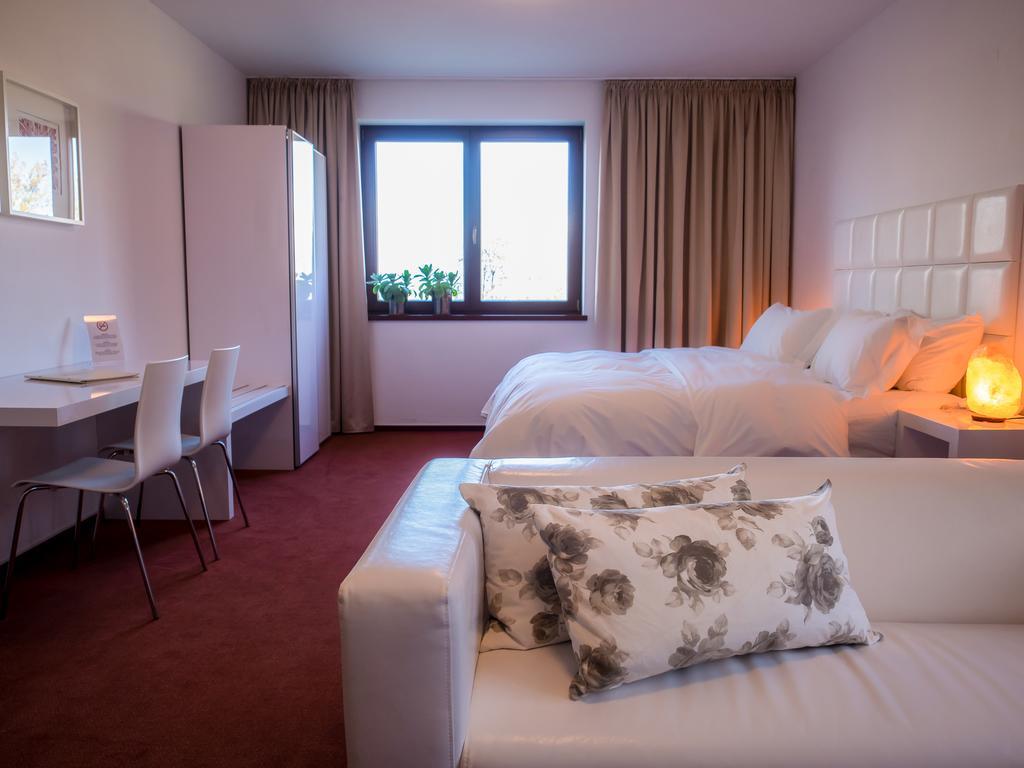 Hotel Cvilin Krnov Luaran gambar