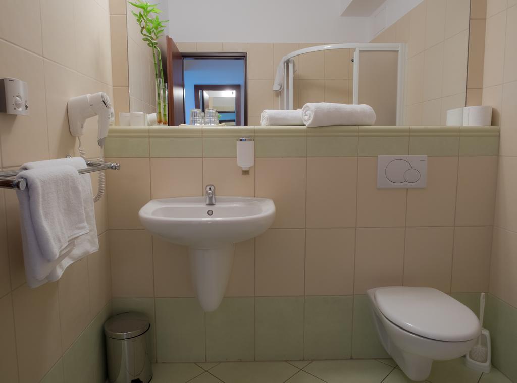 Hotel Cvilin Krnov Luaran gambar